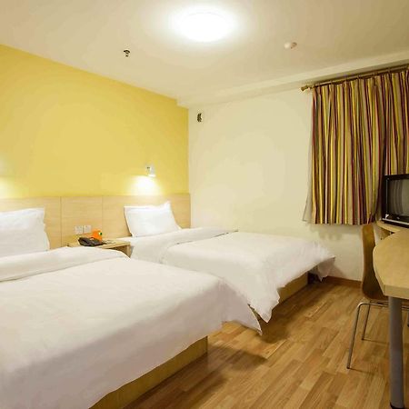 7Days Inn Guangzhou Southern Hospital Medical College Station מראה חיצוני תמונה