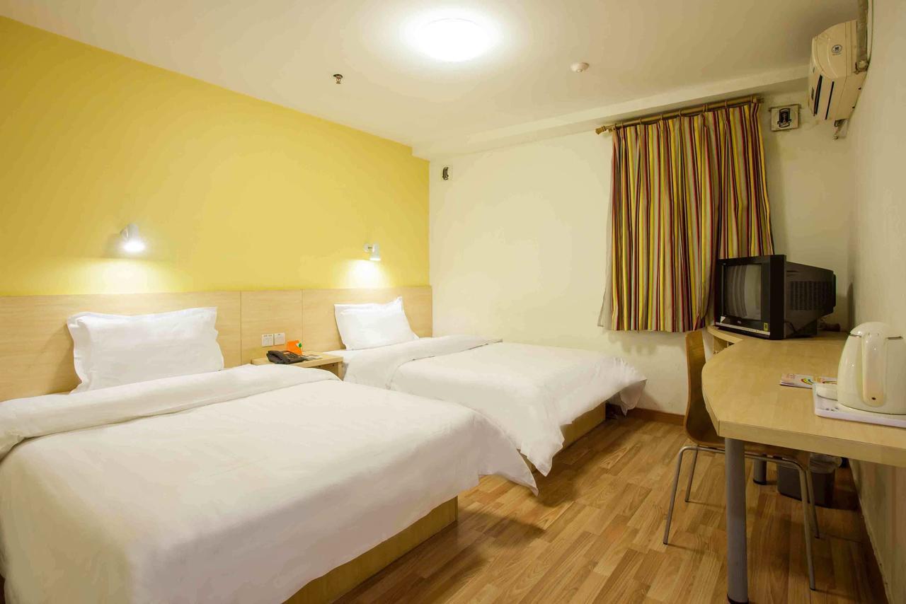 7Days Inn Guangzhou Southern Hospital Medical College Station מראה חיצוני תמונה