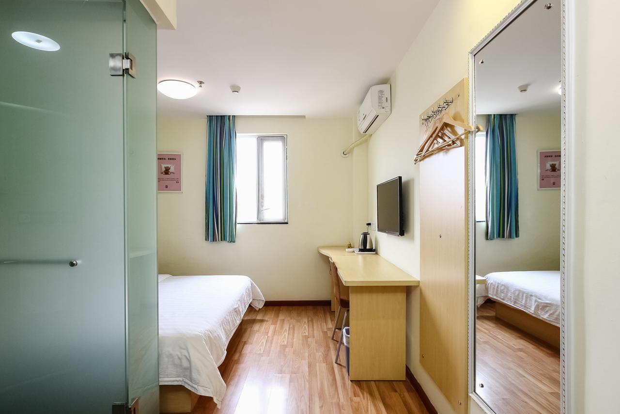 7Days Inn Guangzhou Southern Hospital Medical College Station מראה חיצוני תמונה